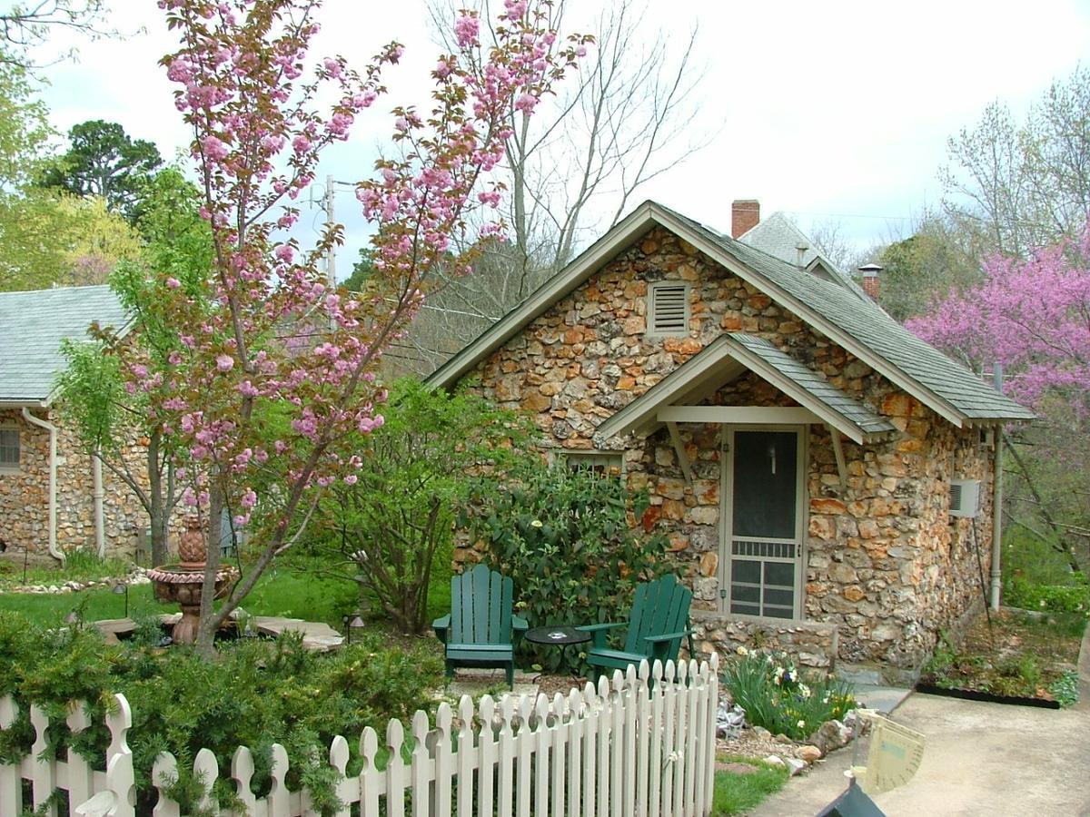 Rock Cottage Gardens B&B Eureka Springs Exterior foto